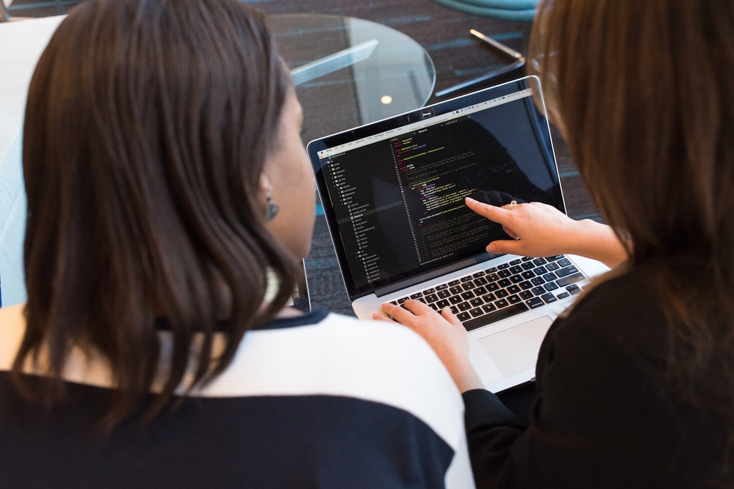 Essential Observability Toolkits for Complex Cloud Systems